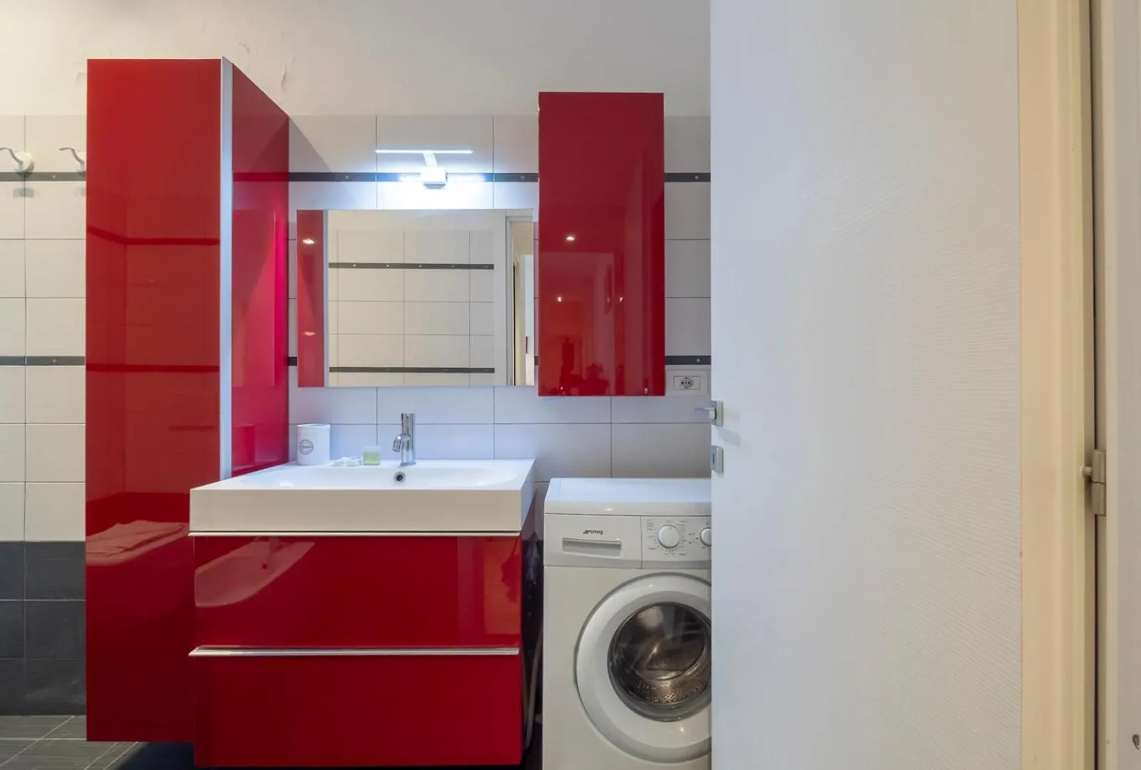 I Host Apartment - Lodi 114 Milan 0*,  Italy